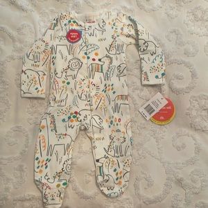 Magnetic Me onesie for 0-3 months. Unisex. Never used. Tags attached.